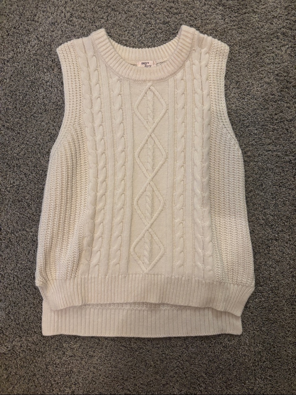 Dizzy Lizzy women’s cream chunky cable knit sweater vest